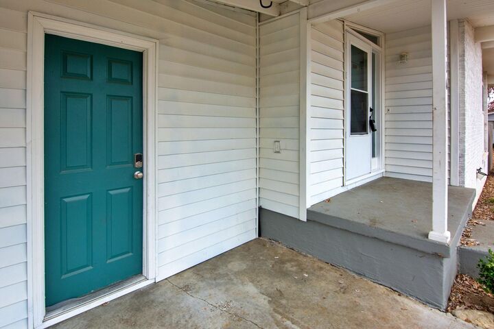Property Photo: 1606 Oaken Trail TN 37421