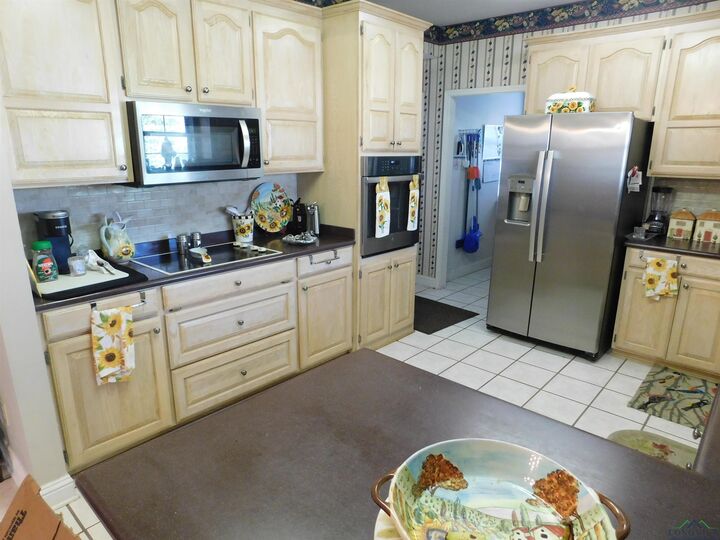 Property Photo:  2226 Fm 852  TX 75644 