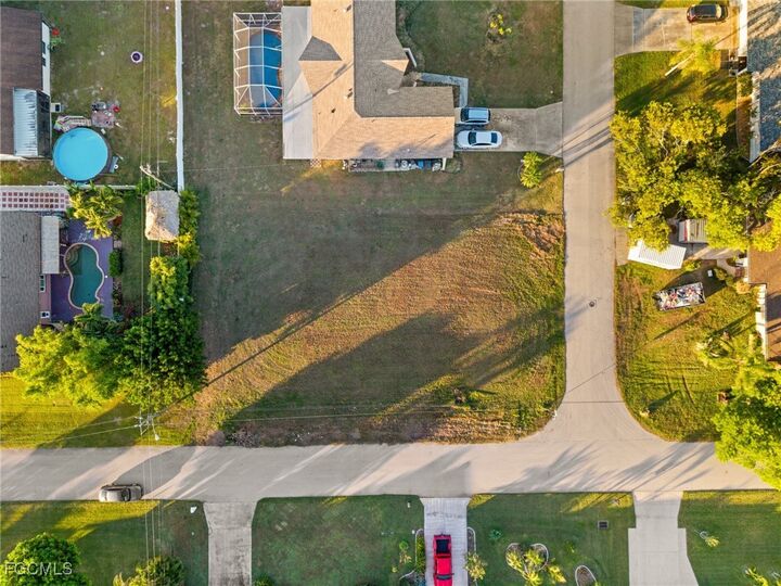 Property Photo:  1236 SE 21st Place  FL 33990 