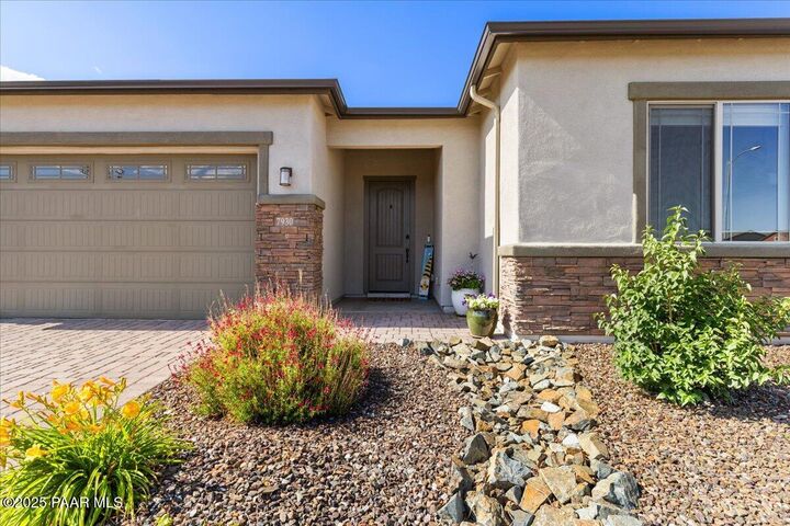 Property Photo:  7930 E Carbon Court  AZ 86315 