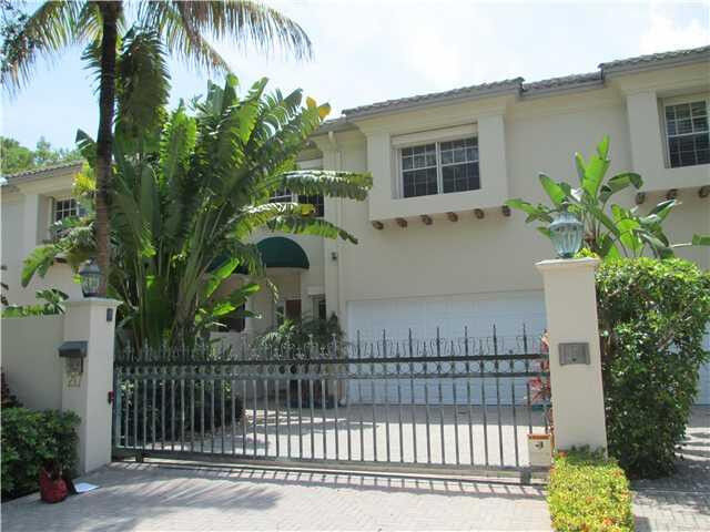 Property Photo:  217 NE 14th Avenue 217  FL 33301 