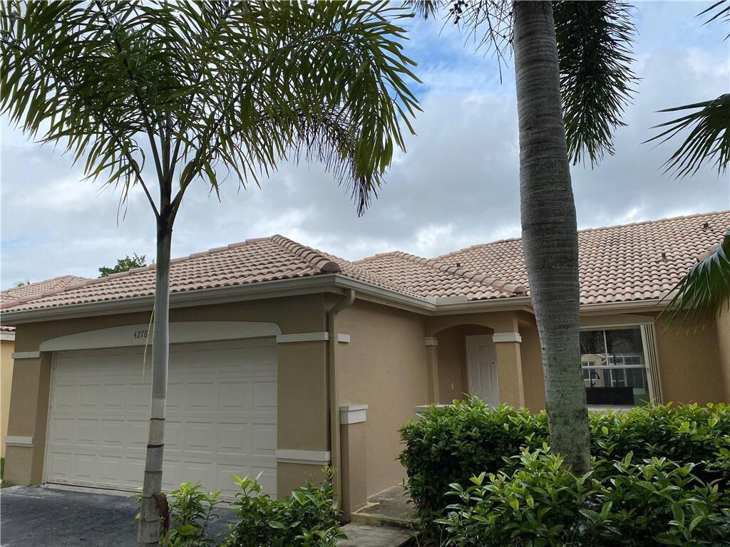 Property Photo:  4276 Pine Ridge Court 4276  FL 33331 