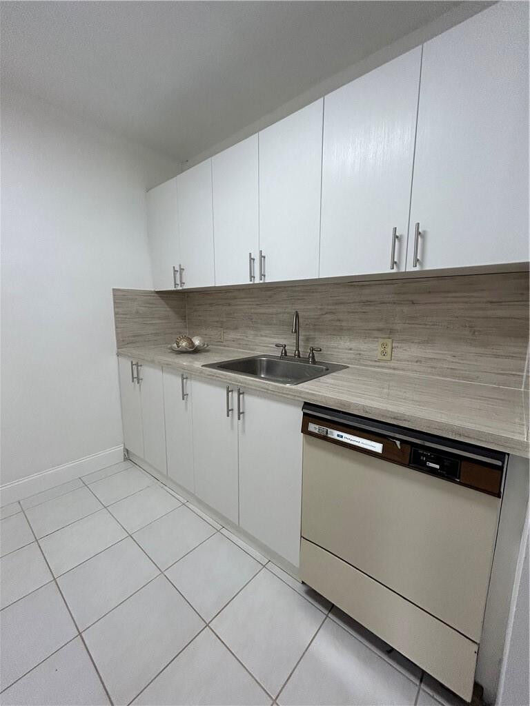 Property Photo:  185 Fanshaw  FL 33434 