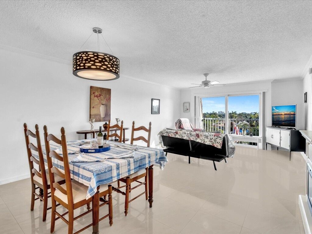 Property Photo:  5911 NE 14th Lane 501S  FL 33334 