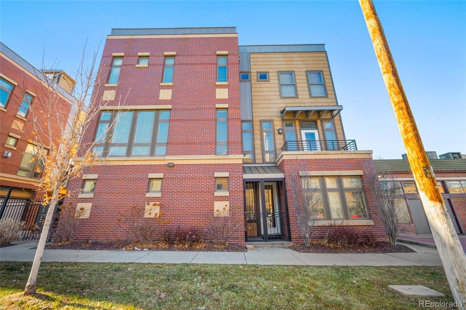 Property Photo:  2157 N Downing Street  CO 80205 