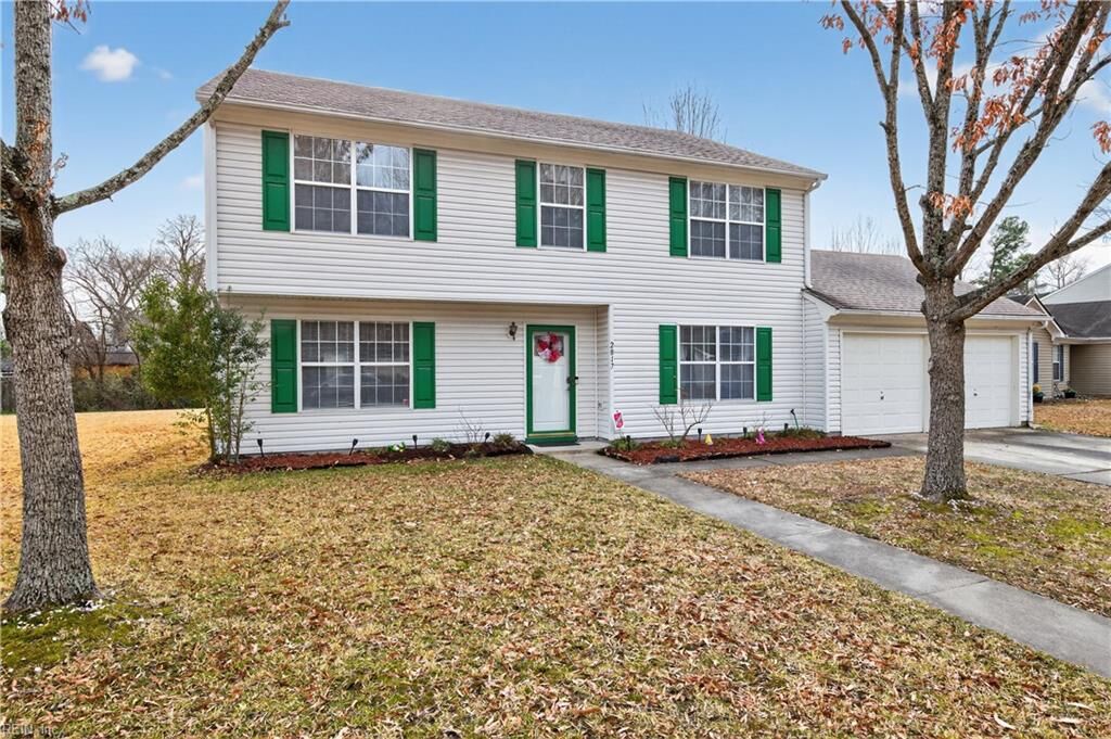 Property Photo: 2817 N Creek Dr VA 23323