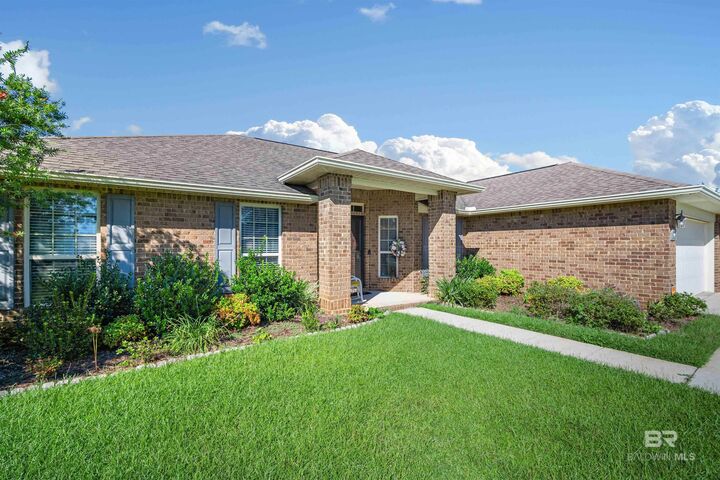 Property Photo: 15405 Hearthstone Drive AL 36535