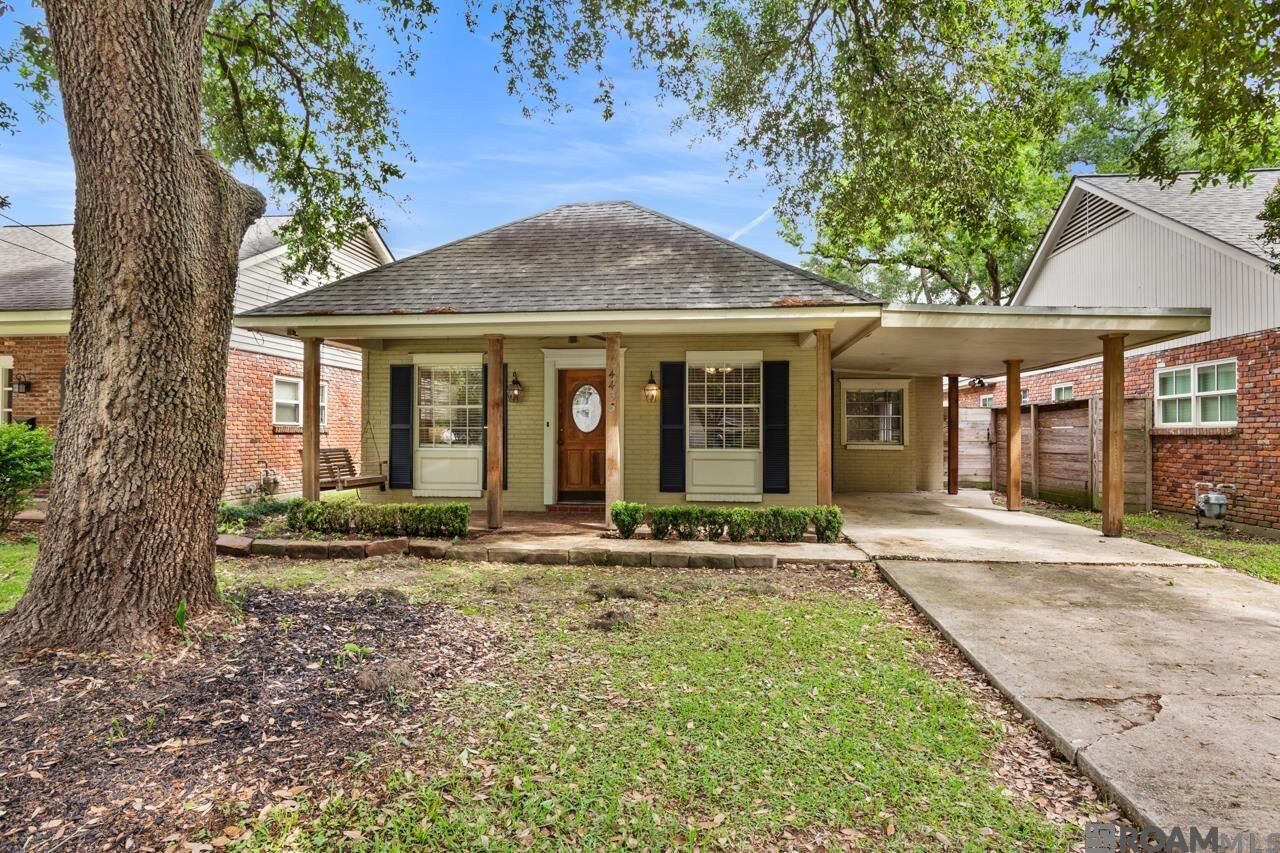 Property Photo:  4433 Claycut Rd  LA 70806 