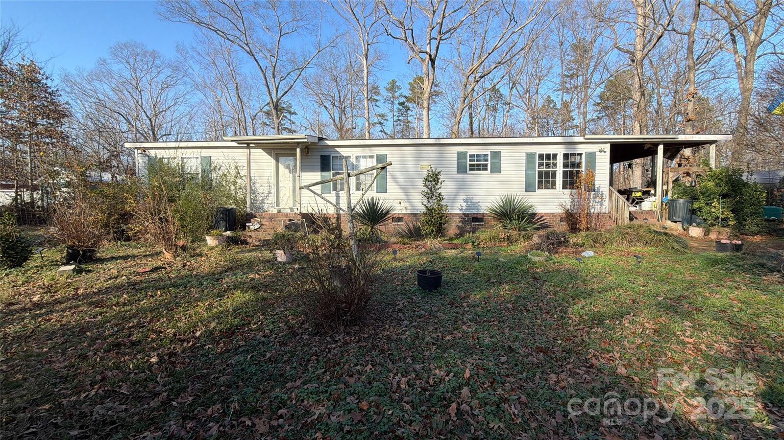 Property Photo:  2913 Crystal Drive  NC 28107 