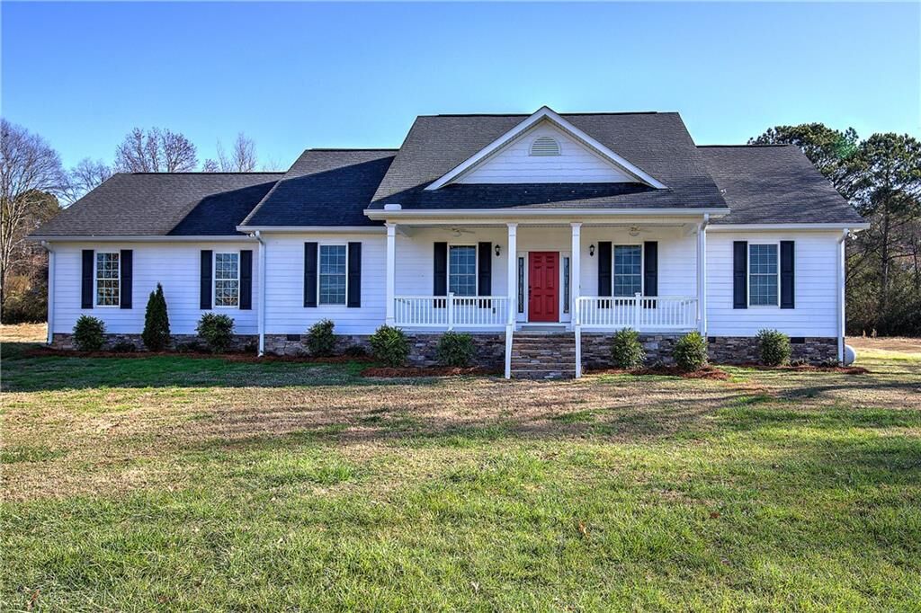 Property Photo:  342 Jo Ann Drive SE  GA 30701 