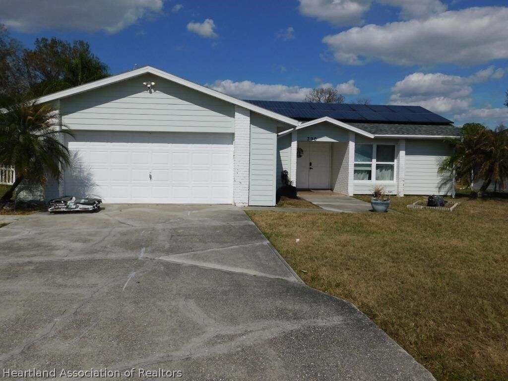 Property Photo:  3906 Santiago Street  FL 33872 