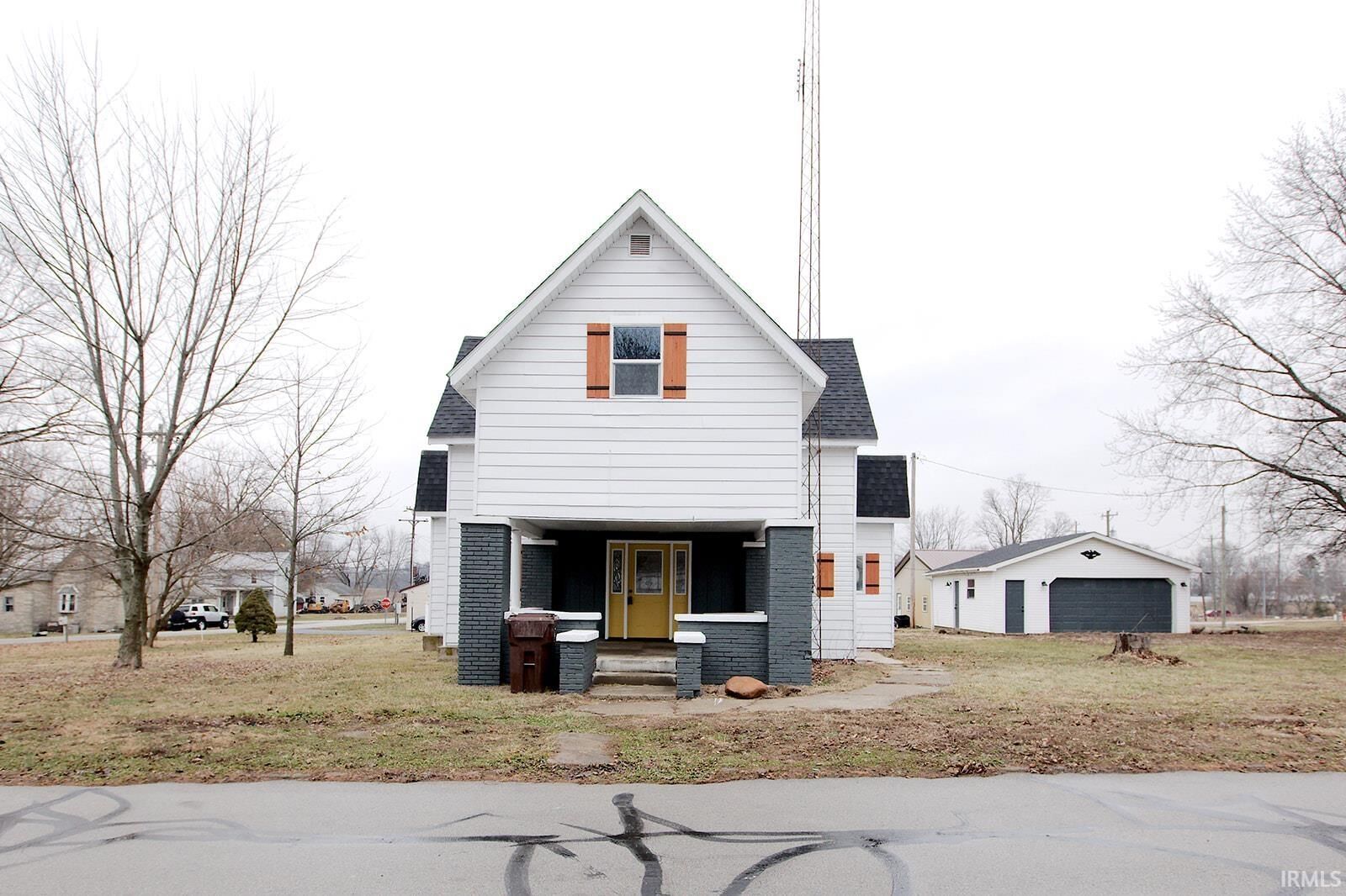 Property Photo:  140 E Commerce Street  IN 46951 