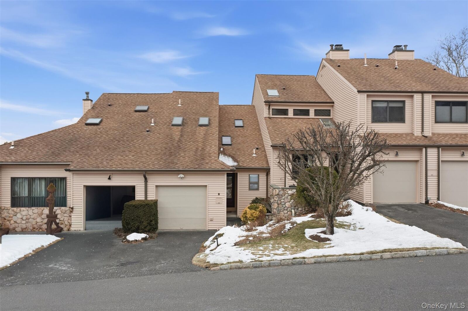 Property Photo:  8 Hudson Watch Drive  NY 10562 