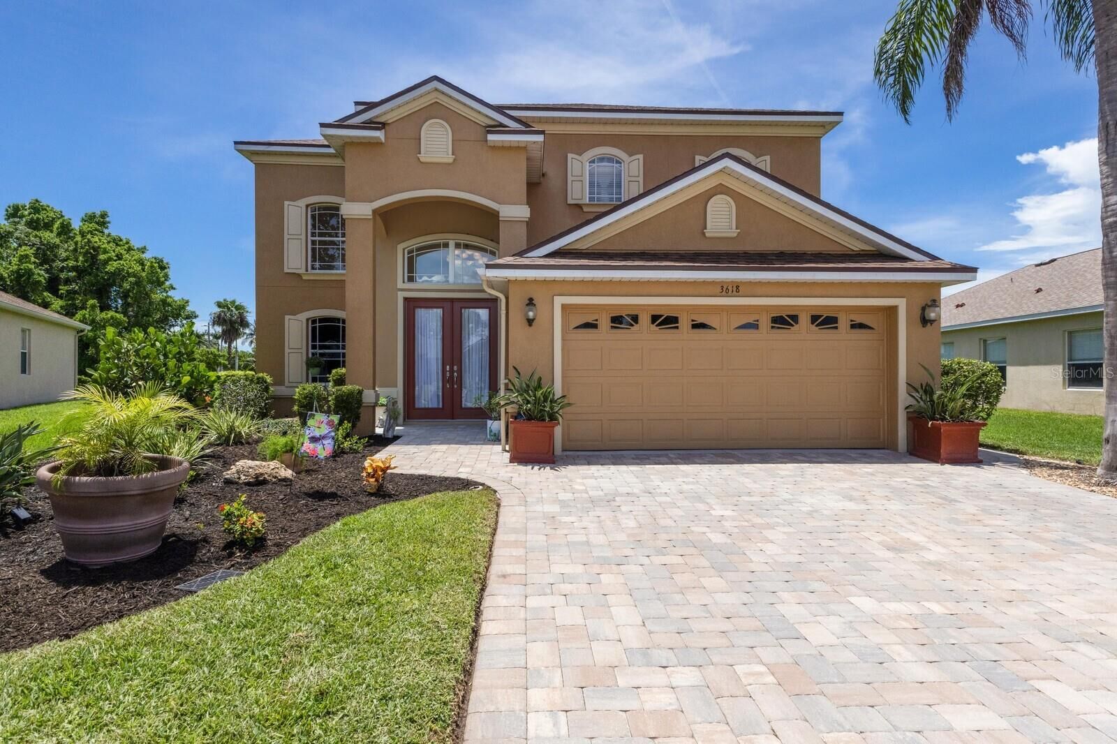 Property Photo:  3618 Summerwind Circle  FL 34209 