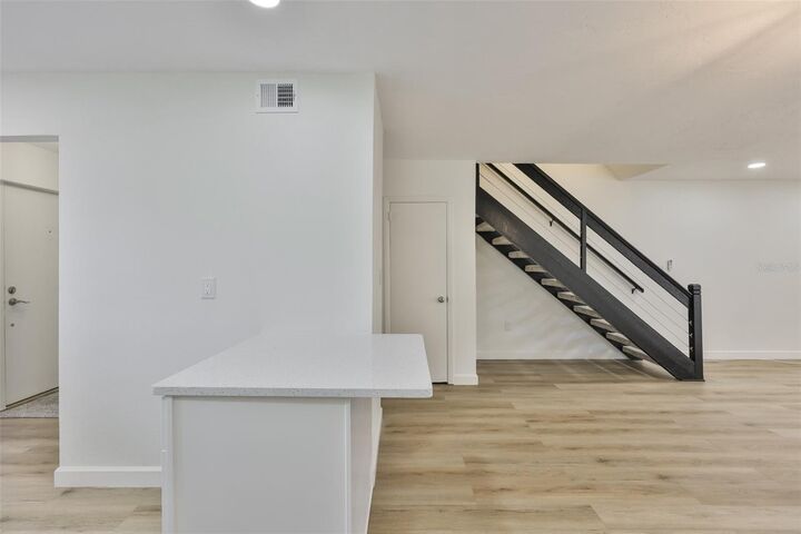 Property Photo: 1620 58th Avenue S 6 FL 33712