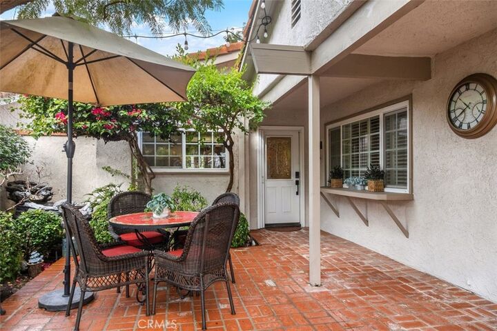 Property Photo:  5295 Avenida Del Sol  CA 92637 