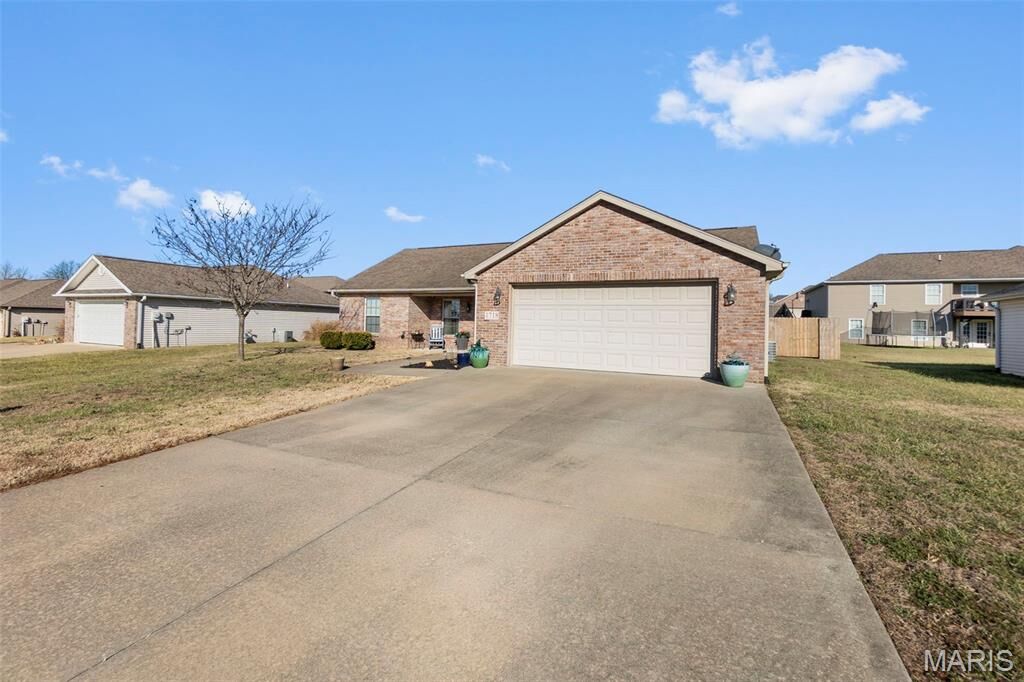 Property Photo:  1718 Columbia Drive  MO 63755 