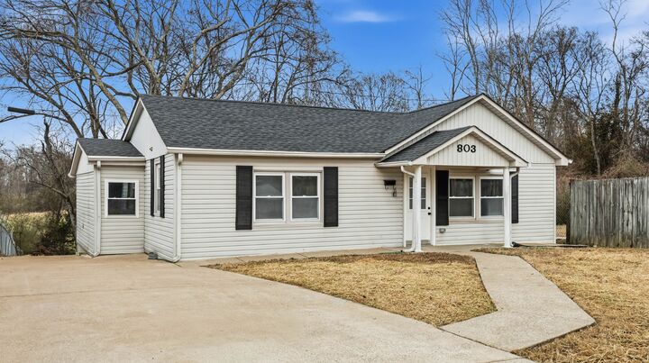 Property Photo: 803 Old Woodmont Blvd TN 37040