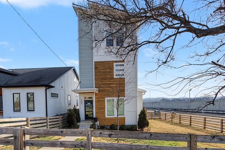 Property Photo:  504 Newton Ave  TN 37209 