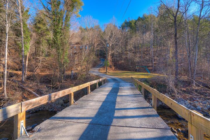 Property Photo: 5285 Jewell Drive VA 24162