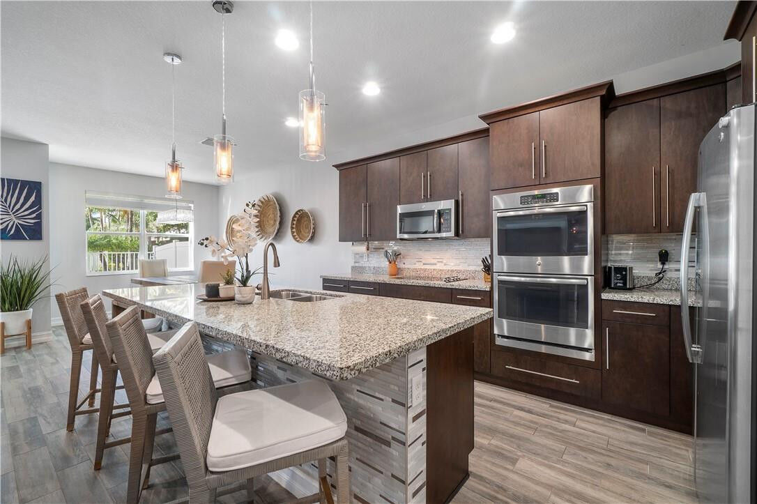 Property Photo: 100 NW 69th Circle 32 FL 33487