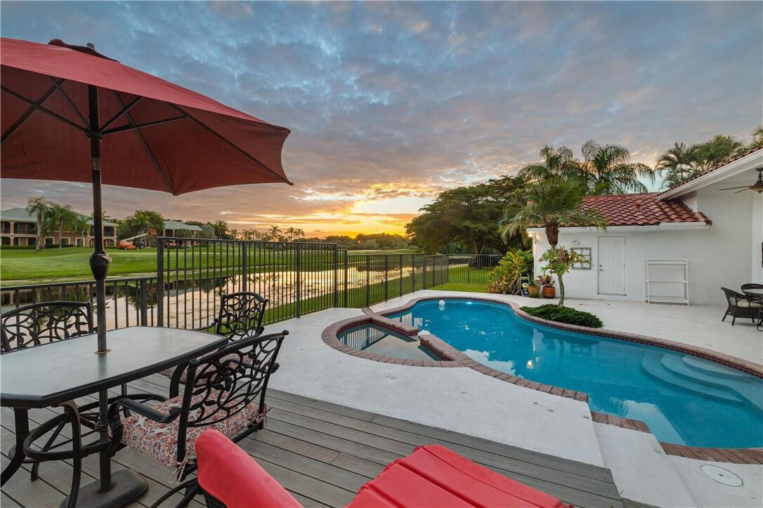 Property Photo:  2678 Palmer Place  FL 33332 