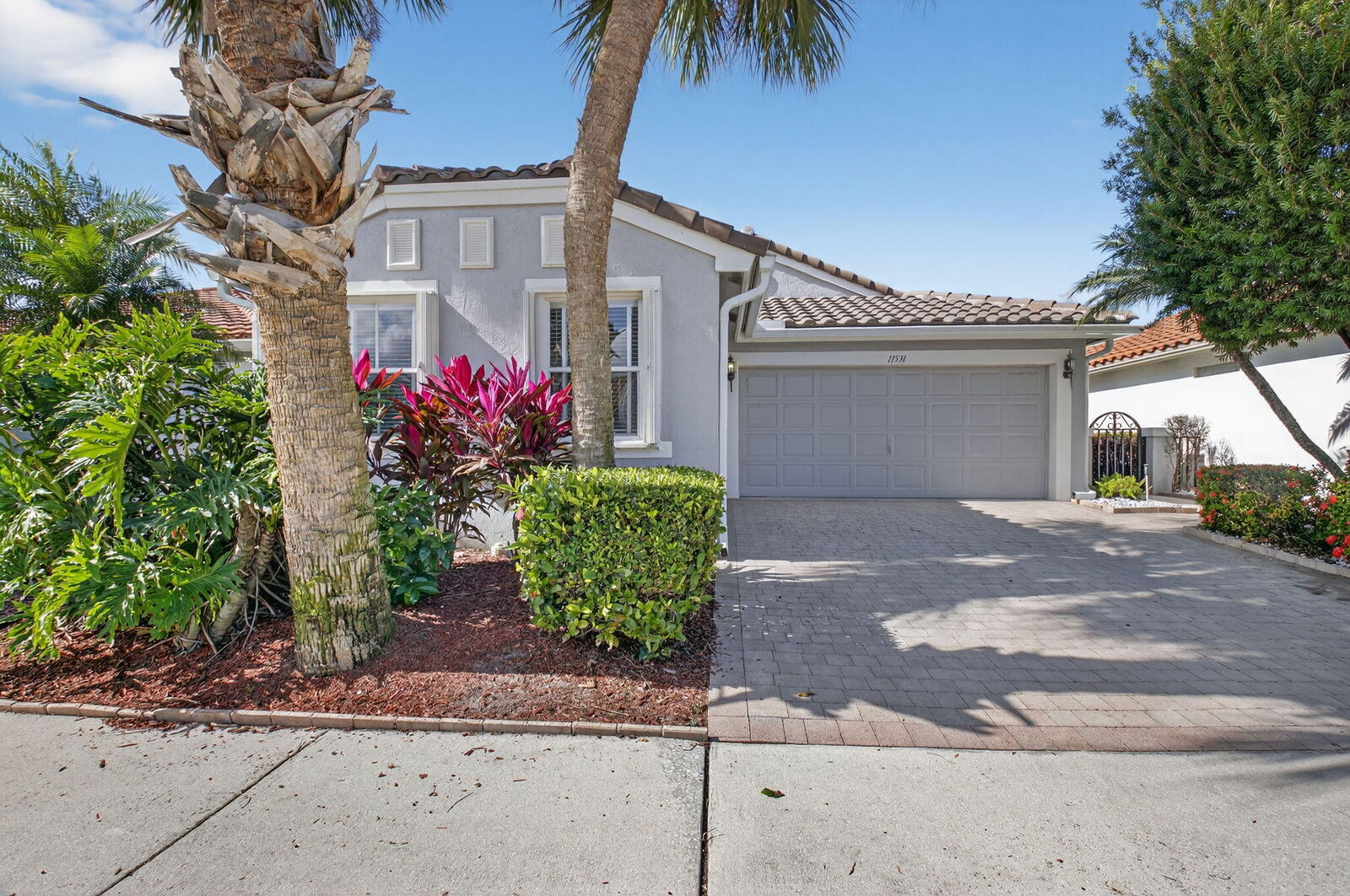 Property Photo:  11531 Colonnade Drive  FL 33437 