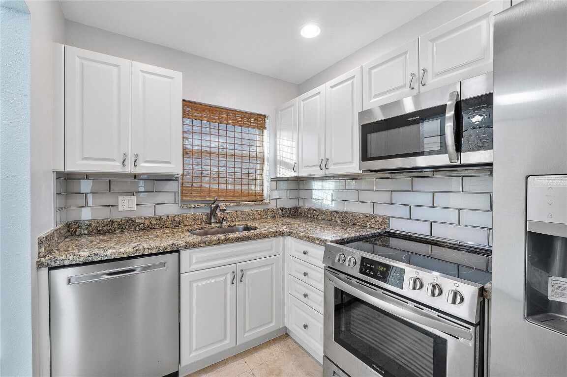 Property Photo:  8300 Sunrise Lakes Boulevard 310  FL 33322 