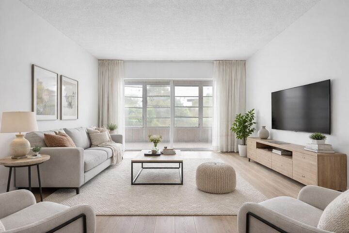 Property Photo:  2900 NW 47th Terrace 303B  FL 33313 