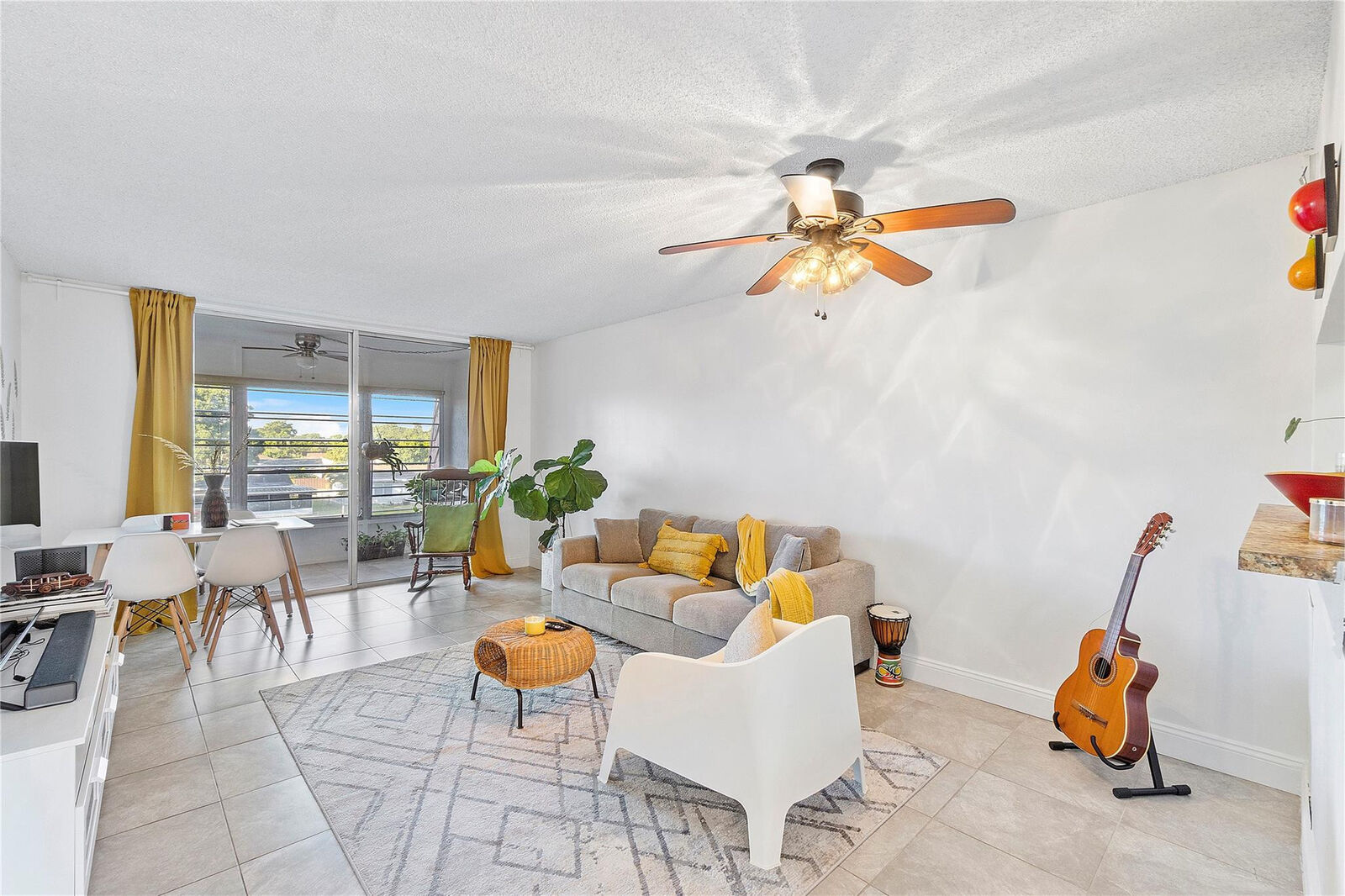 Property Photo:  9150 NE Lime Bay Boulevard 302  FL 33321 