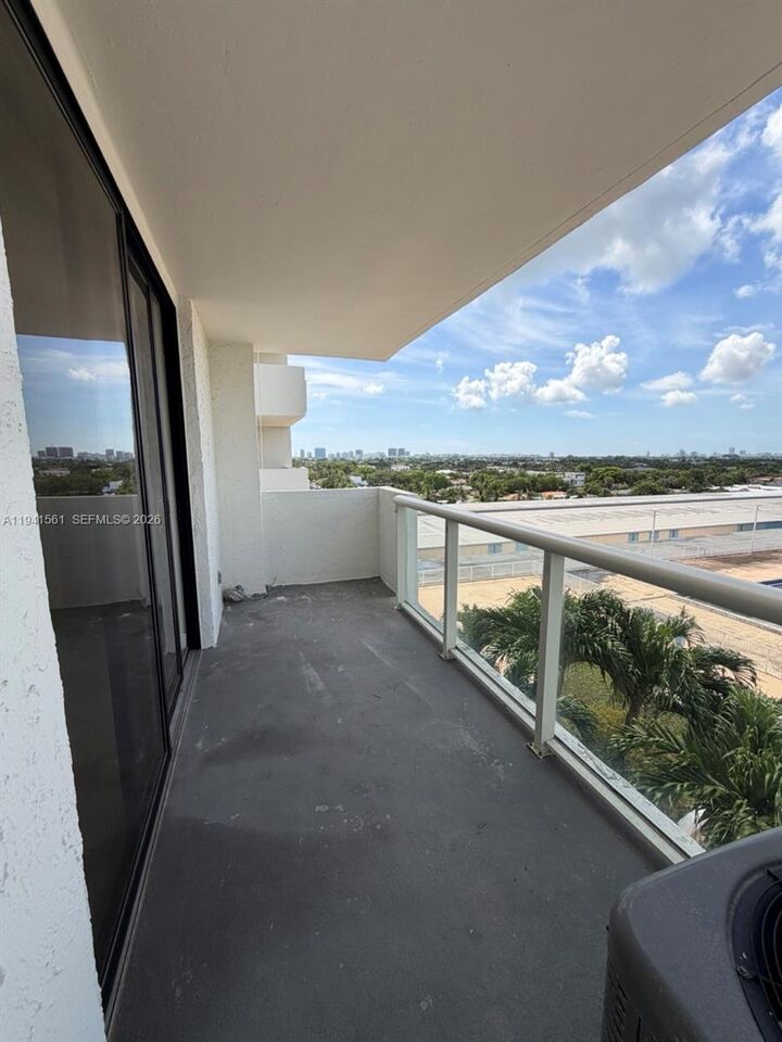 Property Photo: 13499 Biscayne Blvd 710 FL 33181