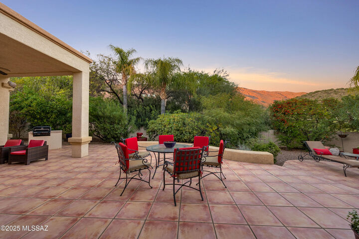 Property Photo: 5811 E Placita Rocosa AZ 85750