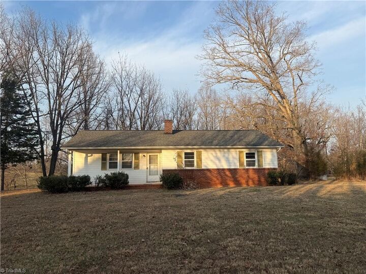 Property Photo:  1264 W Dalton Road  NC 27021 