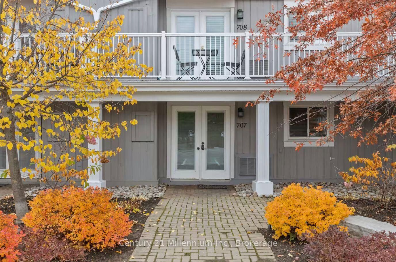 Property Photo:  11 Dawson Drive 707  ON L9Y 5B4 