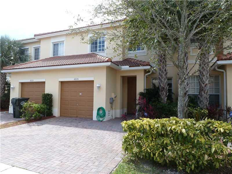 Property Photo: 3235 NW 31st Terrace 3235 FL 33309