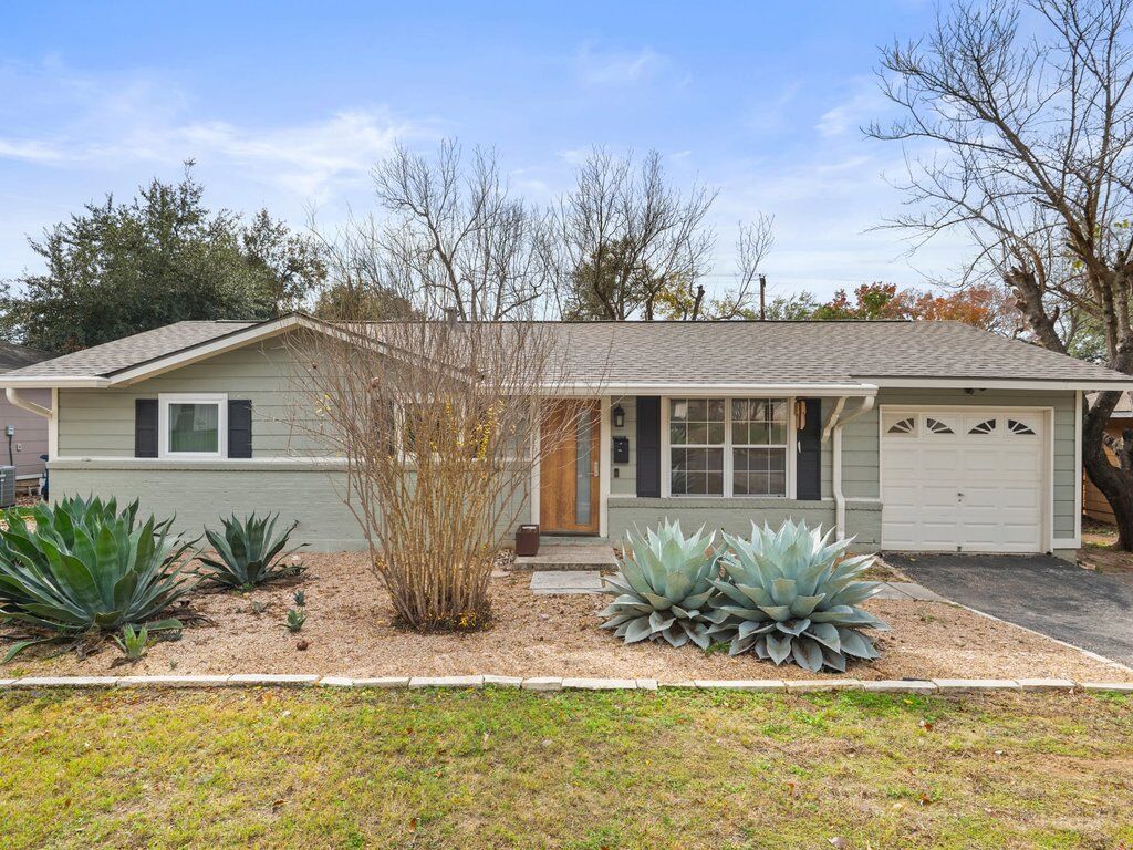 Property Photo: 5026 Lansing Drive TX 78745