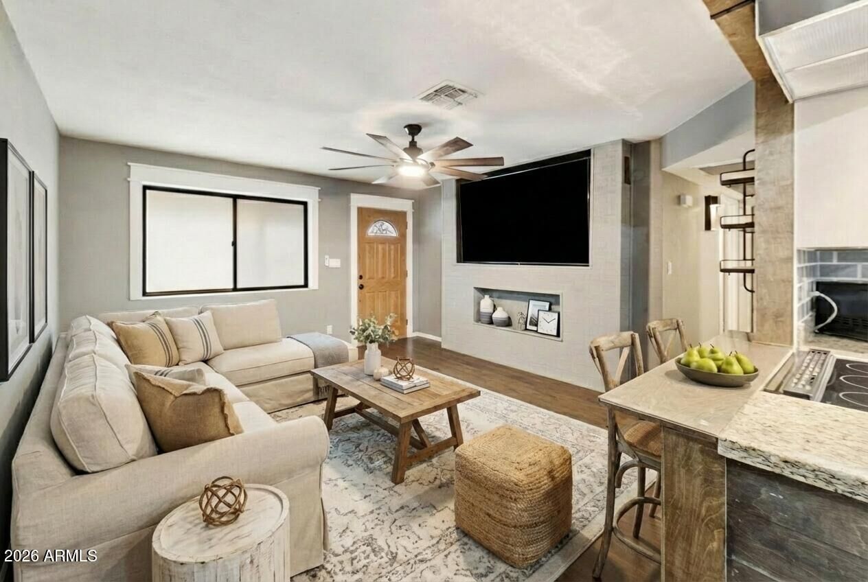 Property Photo:  1249 W Oakland Street  AZ 85224 