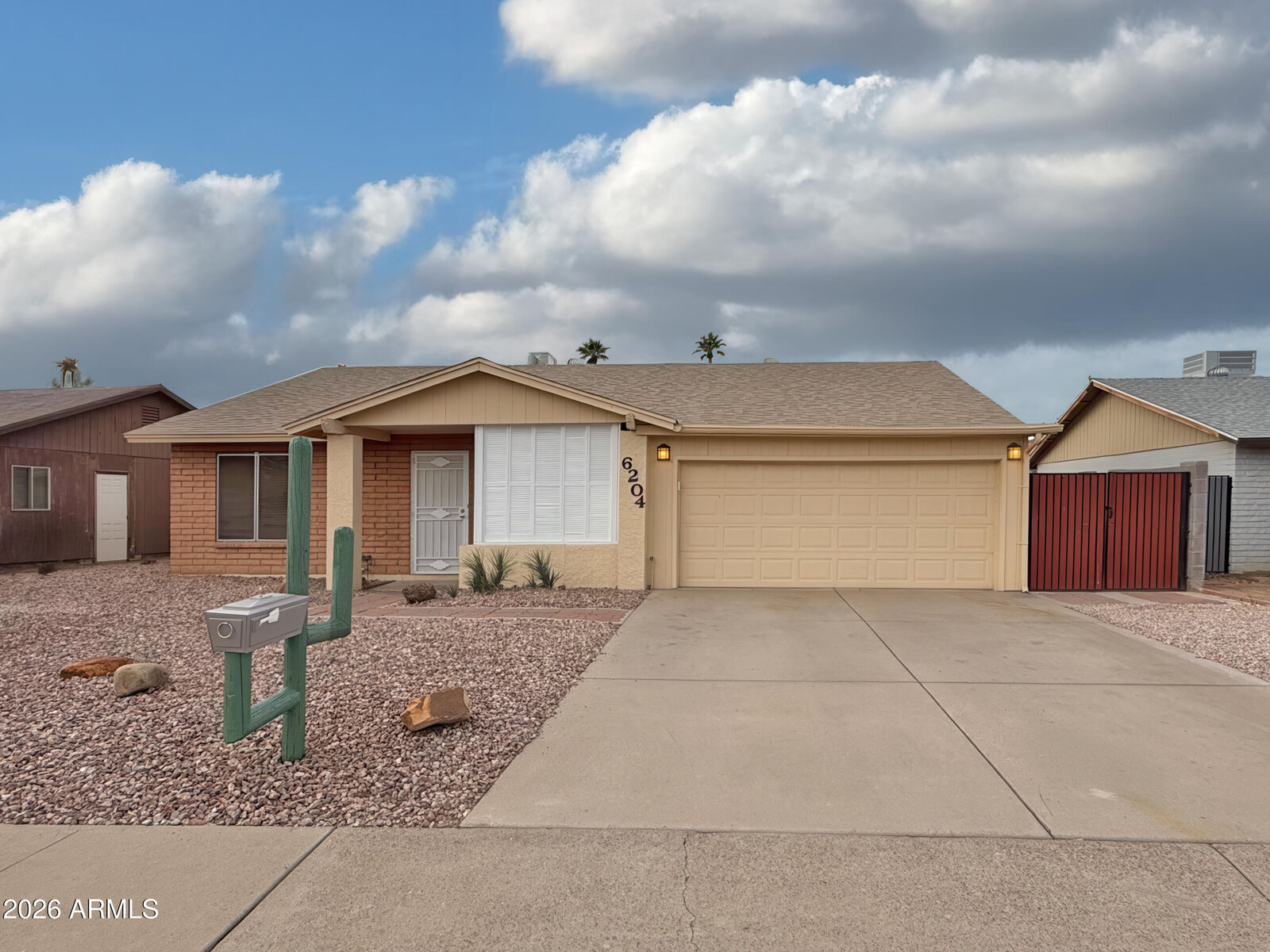 Property Photo: 6204 S College Avenue AZ 85283