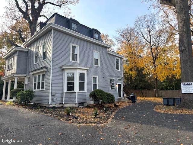 Property Photo:  117 E Walnut Avenue B  NJ 08109 