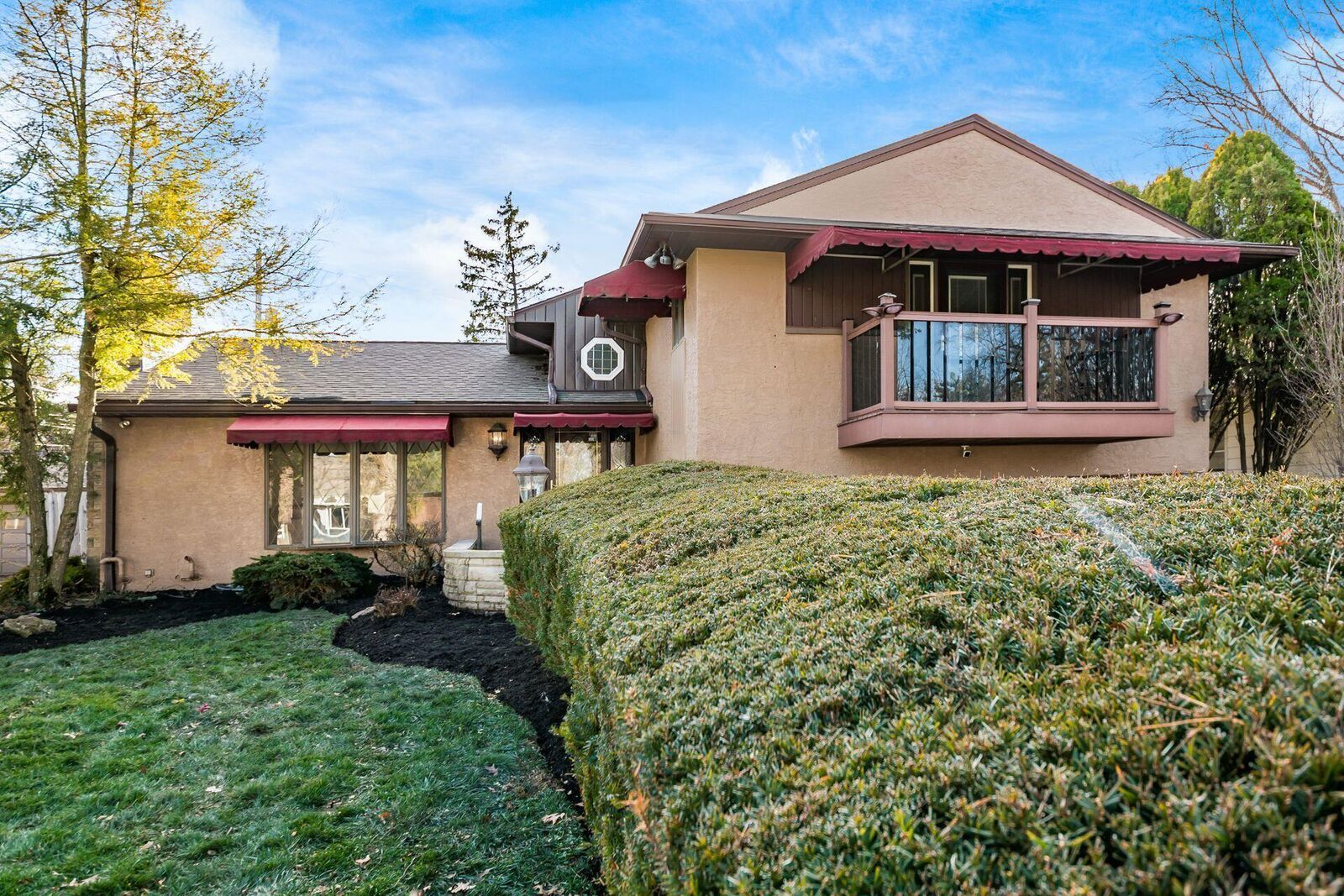 Property Photo: 2853 Lakewood Drive OH 43231