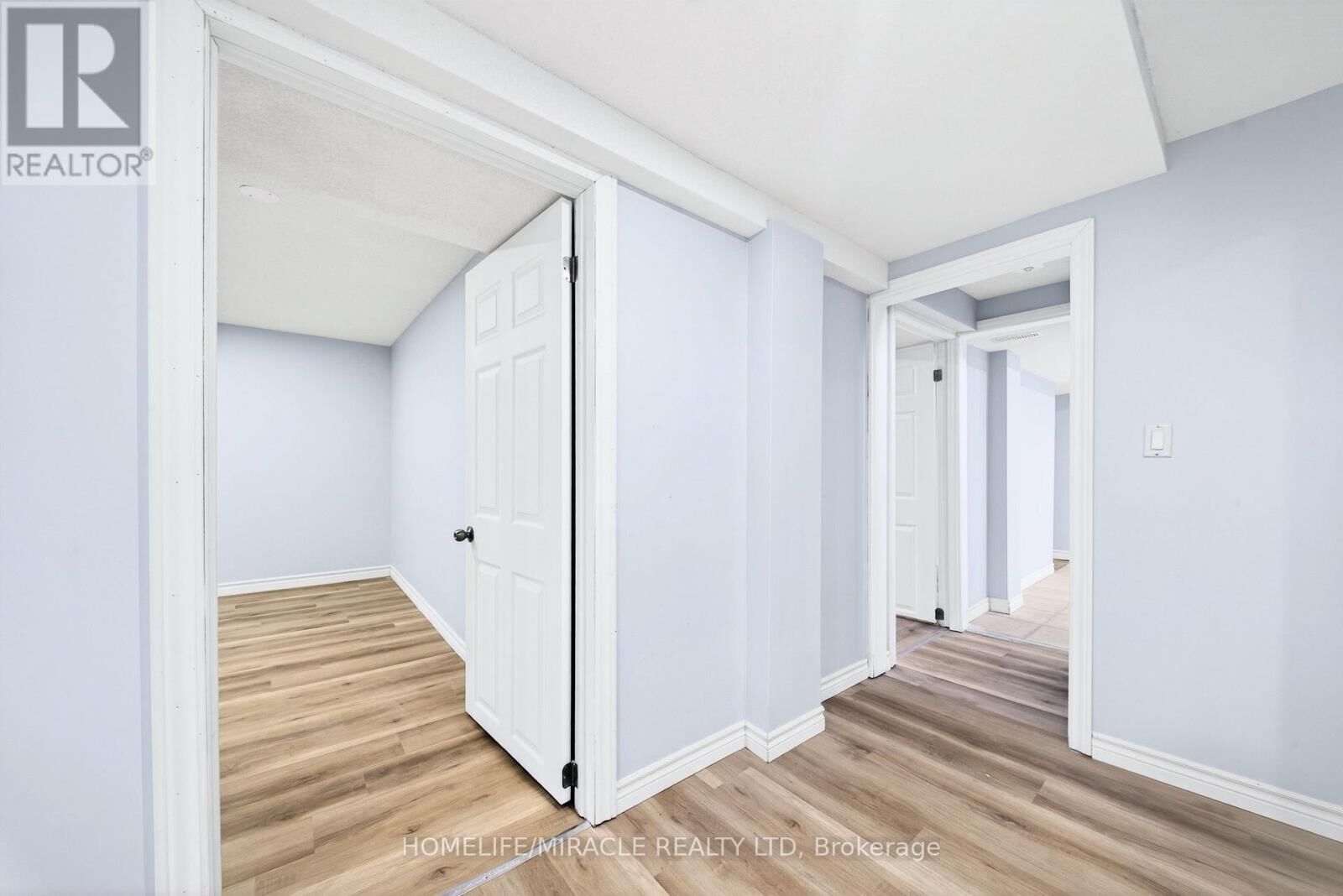 Property Photo:  100 West 3rd Street  ON L9C 3K5 