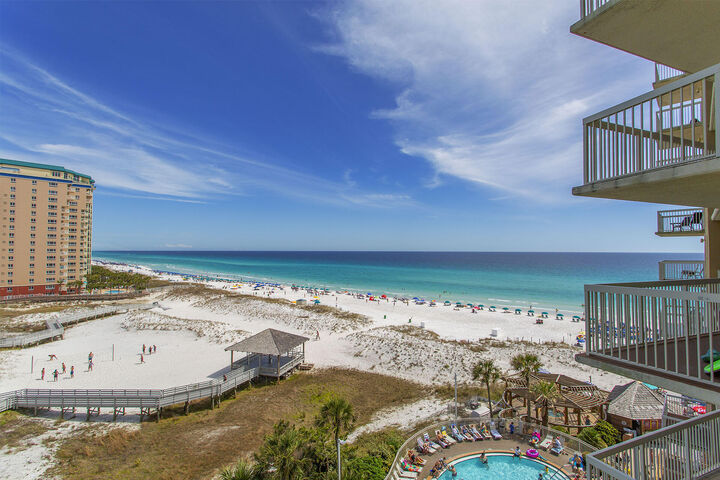 Property Photo:  1002 US-98 Unit 713  FL 32541 