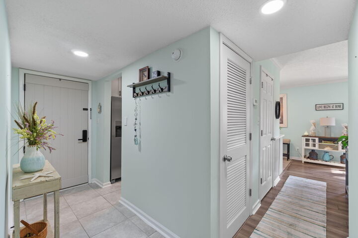 Property Photo:  256 N Driftwood Bay Unit 42A  FL 32550 