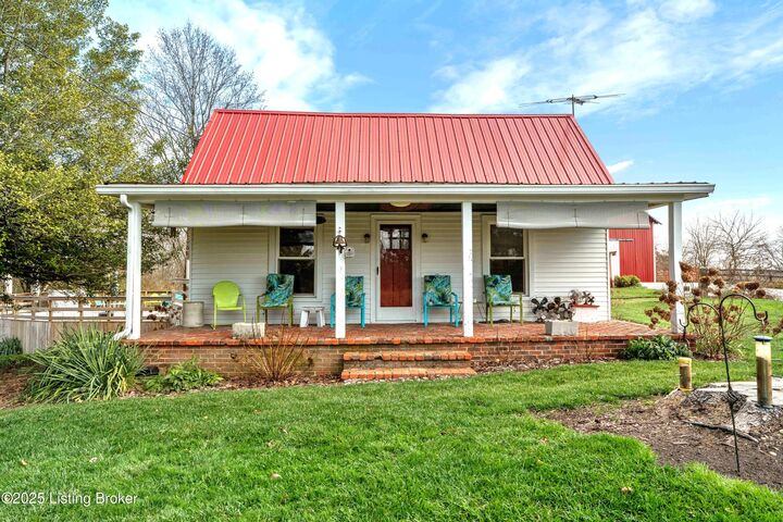 Property Photo:  919 Gilliland Rd  KY 40245 