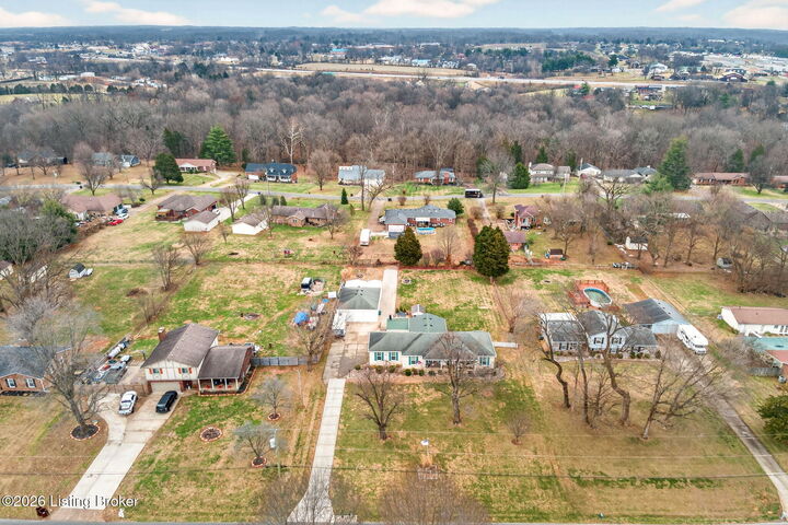 Property Photo:  4809 Fox Chase Dr  KY 40165 