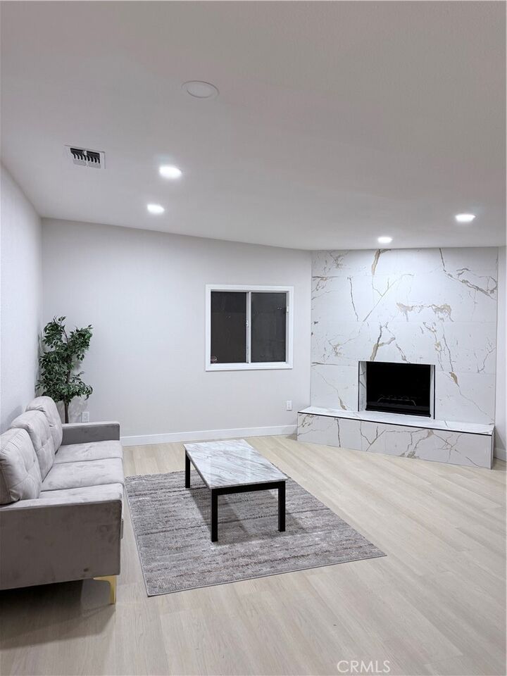 Property Photo:  175 S Eucalyptus  CA 92376 