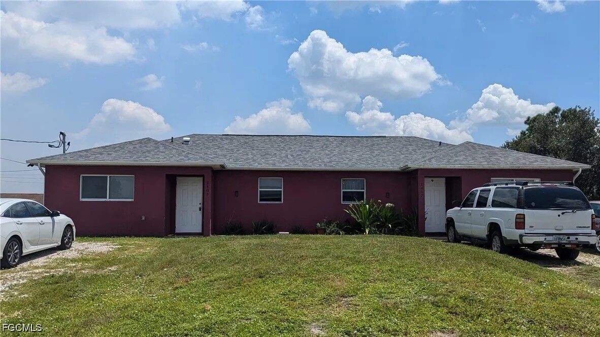 Property Photo:  2407 Mansfield Avenue S  FL 33973 