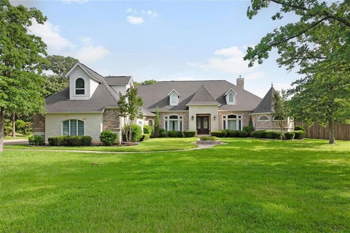 Property Photo:  6204 Toscana Circle  TX 76140 