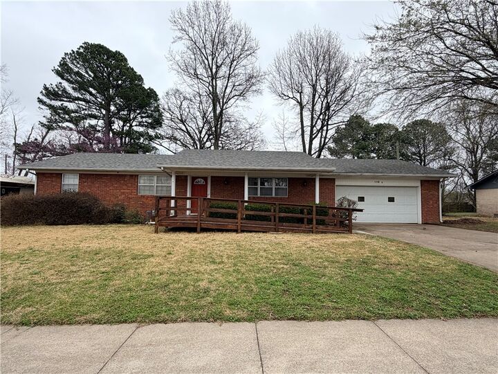 Property Photo: 115 S Country Club Road AR 72761