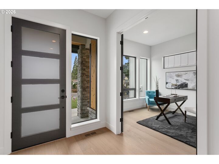 Property Photo:  4977 Summit St  OR 97068 